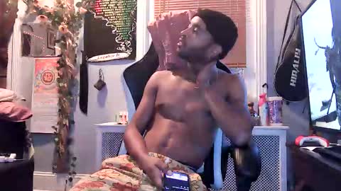 Snapshot of papian0 chatting on 12.05.25 papian0 online show from 12.05.25