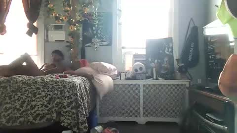 Snapshot of papian0 chatting on 12.21.25 papian0 online show from 12.21.25