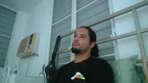 Snapshot of papiipr185 chatting on 01.18.26 PapiiPR185 online show from 01.18.26