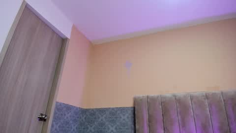 Paris online show from 03.05.26