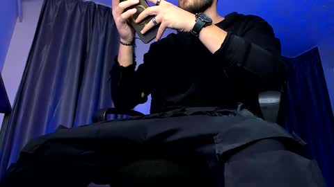 Paris online show from 09.09.25