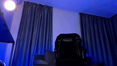 Paris online show from 02.10.26