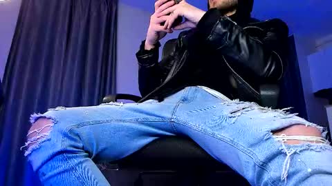 Paris online show from 03.12.26