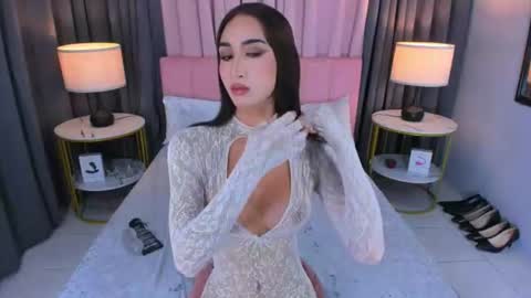 parismilker online show from 06.26.26