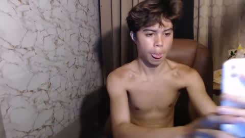 Snapshot of parkseo_yeon chatting on 02.26.26 HENRY online show from 02.26.26