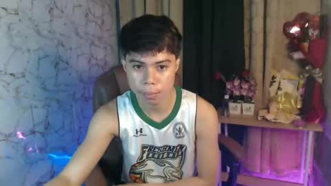 Snapshot of parkseo_yeon chatting on 03.01.26 HENRY online show from 03.01.26