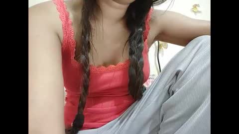 parneetu_642 online show from 04.14.26