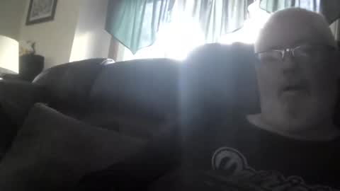 Snapshot of part86 chatting on 11.27.25 part86 online show from 11.27.25