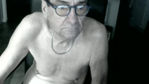 Snapshot of pastelito76 chatting on 06.18.26 Bob online show from 06.18.26