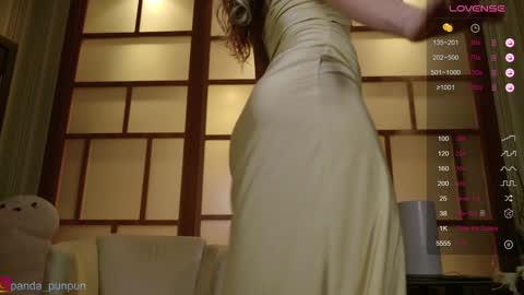 Snapshot of pathos_of_things chatting on 01.08.25 off - Tuesday and wednesdayfriday online show from 01.08.25