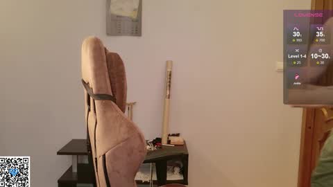 Snapshot of pathos_of_things chatting on 10.25.25 off - Tuesday and wednesdayfriday online show from 10.25.25