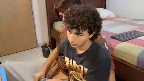 Snapshot of patri_ck_villa chatting on 10.17.25 patri_ck_villa online show from 10.17.25