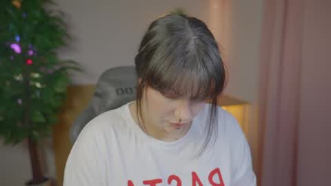 Snapshot of patricia_bennett chatting on 05.03.26 Patricia online show from 05.03.26