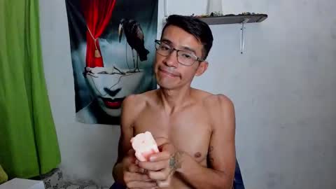 EDUAR Independent model online show from 03.17.26