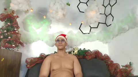 Snapshot of patrick_rose_ chatting on 12.24.24 Patrick Rose online show from 12.24.24