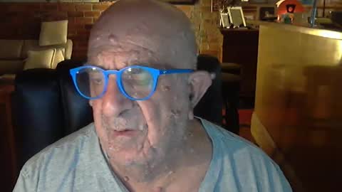 Snapshot of patvac chatting on 02.25.26 patvac online show from 02.25.26