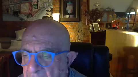 Snapshot of patvac chatting on 05.16.26 patvac online show from 05.16.26