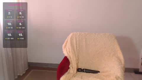 Snapshot of pau_1 chatting on 11.08.25 paula online show from 11.08.25