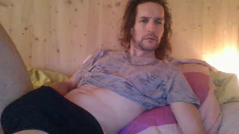 Snapshot of paueriwan chatting on 02.08.25 paueriwan online show from 02.08.25