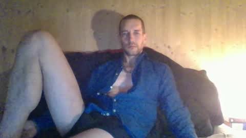 Snapshot of paueriwan chatting on 02.25.25 paueriwan online show from 02.25.25