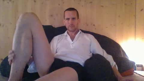 Snapshot of paueriwan chatting on 03.06.25 paueriwan online show from 03.06.25