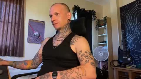 Snapshot of paul_razor chatting on 02.12.26 Paul online show from 02.12.26