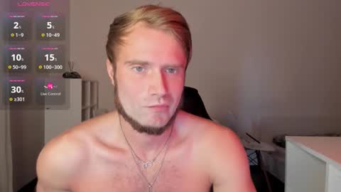 Snapshot of paul_rolex_ chatting on 03.10.26 Paul Rolex Jane online show from 03.10.26