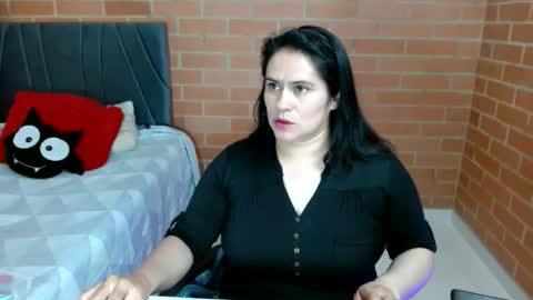 Snapshot of paula__117 chatting on 06.08.26 paula__117 online show from 06.08.26