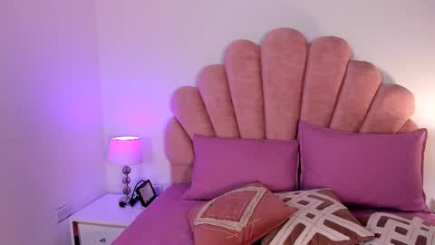 Paula   online show from 02.25.26