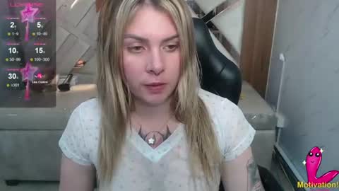 Snapshot of paula_b_ chatting on 06.27.26 Paula online show from 06.27.26
