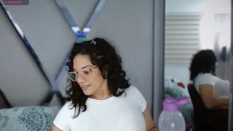 Paula online show from 11.25.25