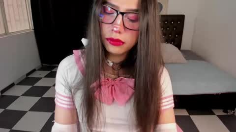 Snapshot of paula_kawaiifu chatting on 12.06.24 CALL ME PAULA online show from 12.06.24