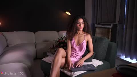 Snapshot of paulacora100 chatting on 06.21.26 Paula online show from 06.21.26