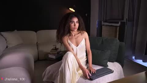 Snapshot of paulacora100 chatting on 06.28.26 Paula online show from 06.28.26