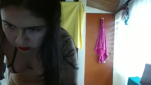 Snapshot of paulet_ chatting on 11.30.25 paulet latiin online show from 11.30.25