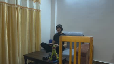 Isla  Chase online show from 12.07.24