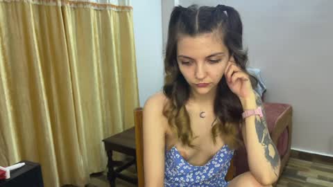 Isla  Chase online show from 01.25.25