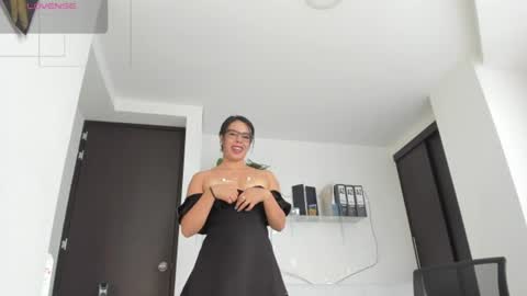 Snapshot of paulina_dossantos chatting on 07.03.26 paulina online show from 07.03.26