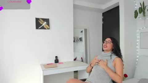 Snapshot of paulina_dossantos chatting on 07.09.26 paulina online show from 07.09.26