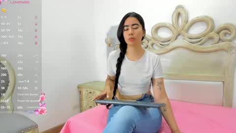 paulina lux online show from 05.03.26