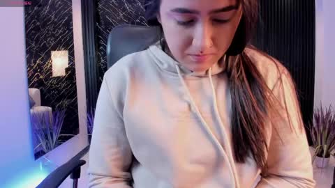 Snapshot of paulina_sweett chatting on 05.26.26 Paulina online show from 05.26.26