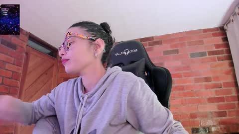 Snapshot of paulinabarnett_ chatting on 12.25.24 Paulina online show from 12.25.24