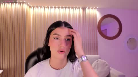 Snapshot of paulinasantosx chatting on 10.12.25 Paulina Santos online show from 10.12.25