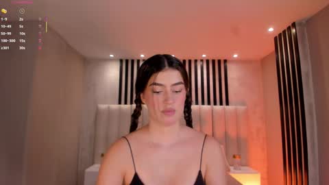 Paulina Santos  online show from 01.16.26