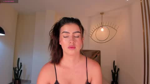 Paulina Santos  online show from 05.03.26