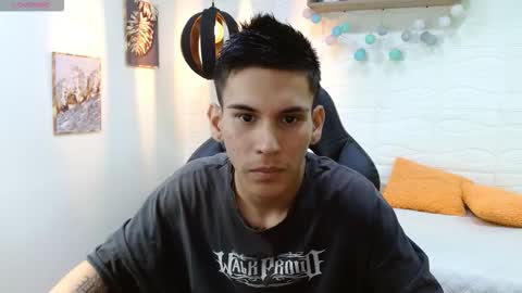 Snapshot of paullcb chatting on 02.01.26 paull online show from 02.01.26