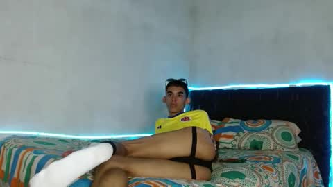 Snapshot of paulosex12 chatting on 10.17.25 paulosex12 online show from 10.17.25