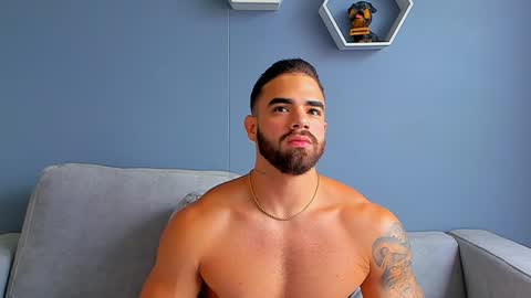 Paul Phoenix online show from 02.04.25