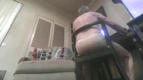 Snapshot of paulvert chatting on 12.18.25 Paulvert online show from 12.18.25