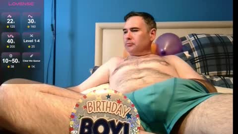 Snapshot of paulyandrew chatting on 12.01.25 paulyandrew online show from 12.01.25